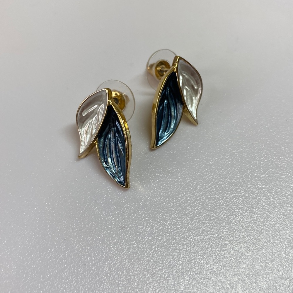 18k Gold Plated Leaf Design Stud Earrings